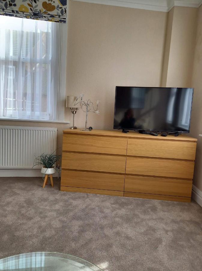 Captain Wills Apartment Filey Exteriör bild